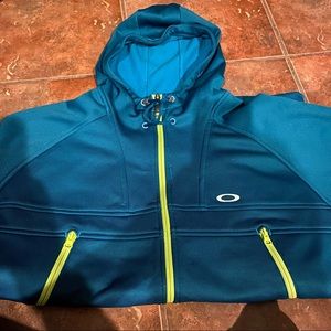 Nice Oakley turquoise and highlight Yellow jacket